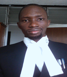 images/lawyer.png